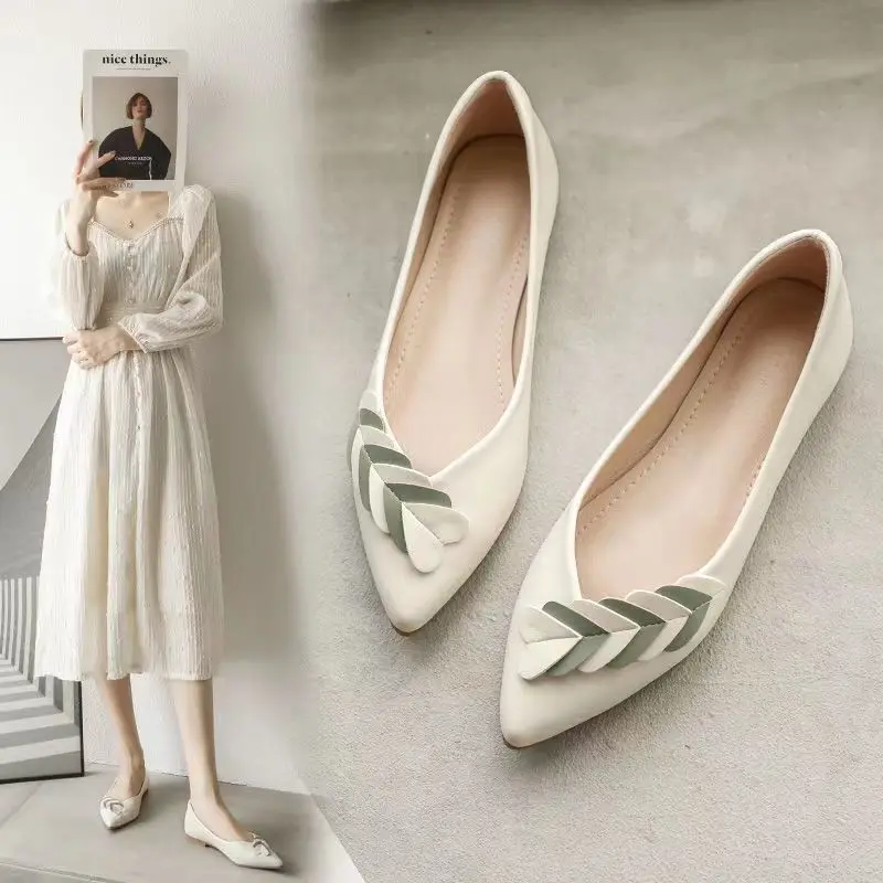 

Women's Summer Footwear Flats White Shoes for Woman 2023 Flat Pointed Toe Office Moccasins Fashion Chic Point Non Slip Stylish A