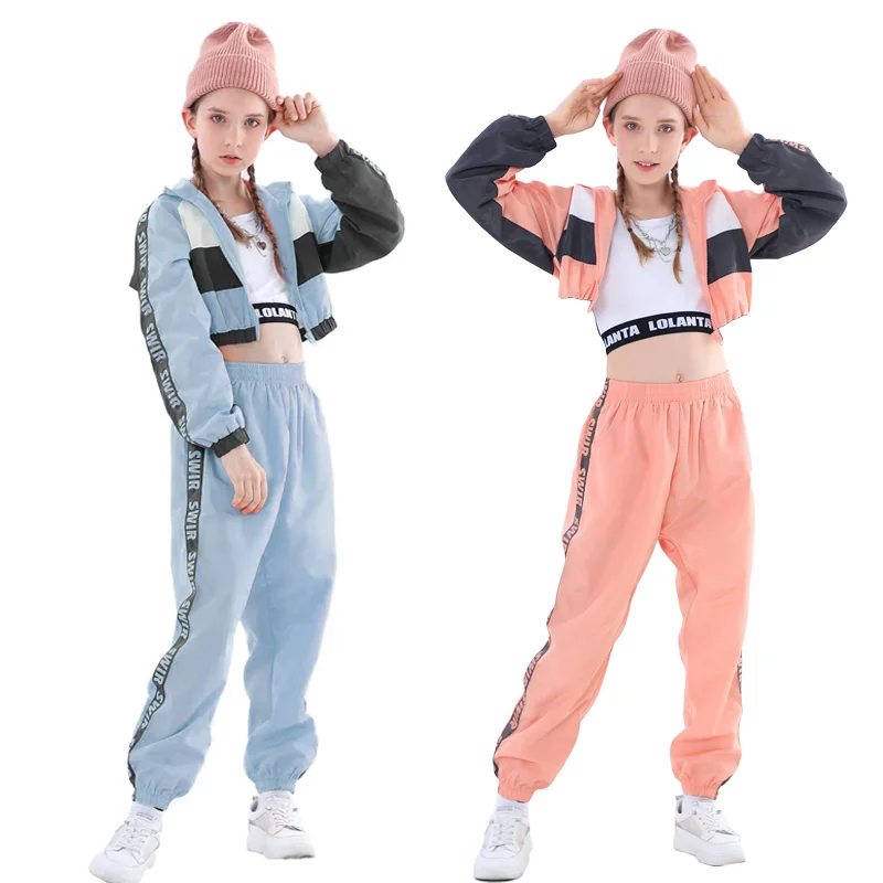 

Танцевальная одежда в стиле хип-хоп для девочек, комплект из 3 предметов, куртка, укороченная майка, спортивные штаны, наряд, костюм для выступлений, повседневная одежда, новинка, 2023