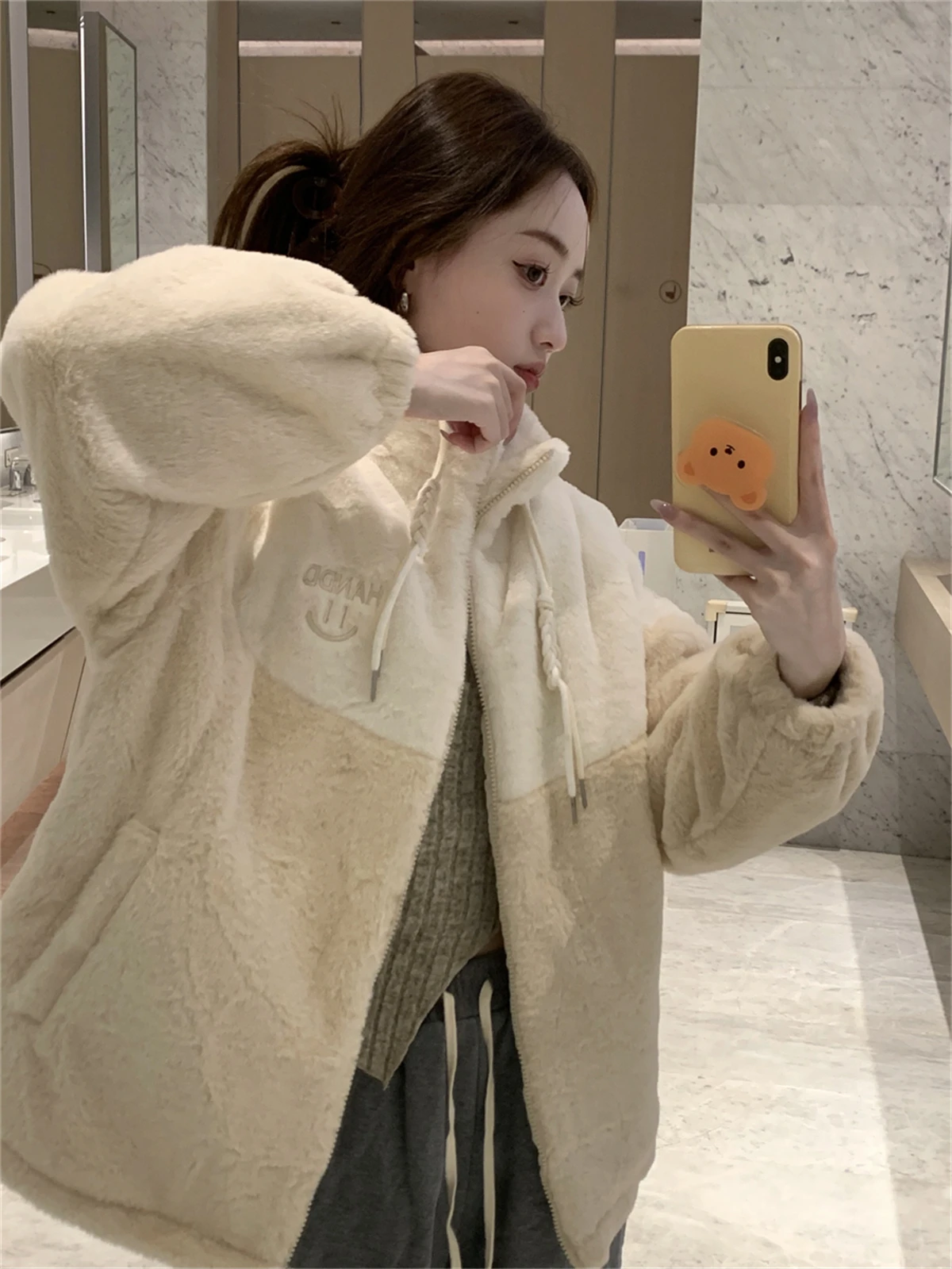 

Plush Coat Women's Autumn and Winter Style Thickened 2022 New Popular Style Of Small Man With High Sense and Small Design Sense