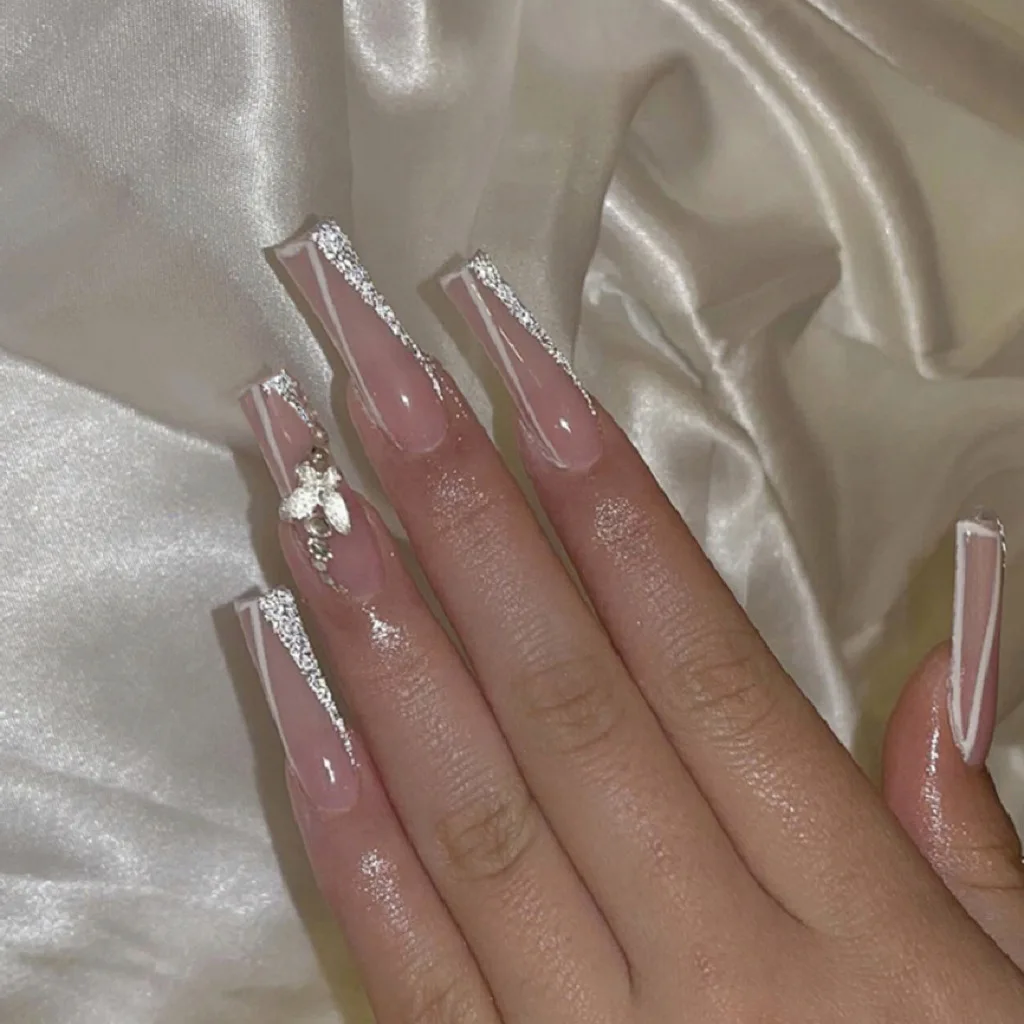 

24pcs Glitter Long Coffin Ballet Fake Nails With Silver Sequins Butterfly Design False Nail Patch Full Finished Press on Nails
