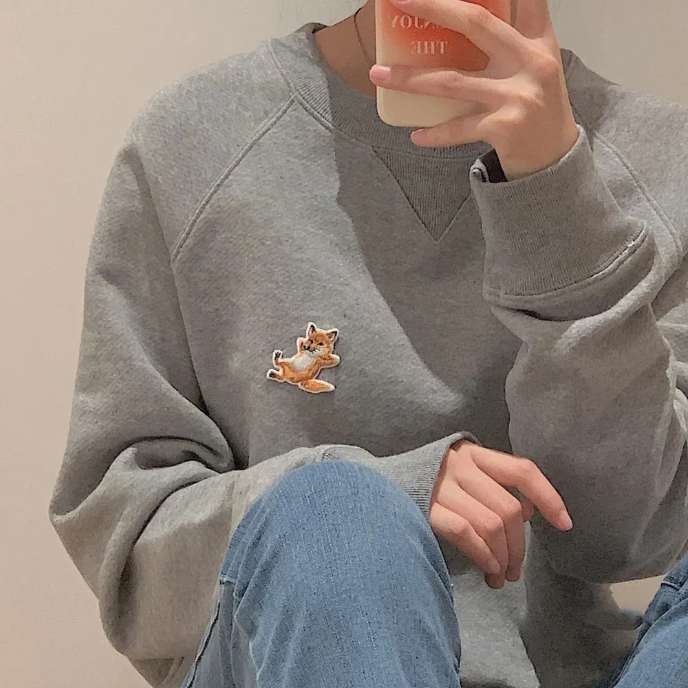 

Simple casual women sweatshirt Fox embroidery o-neck long sleeve lady cotton pullover tops Seven colors available