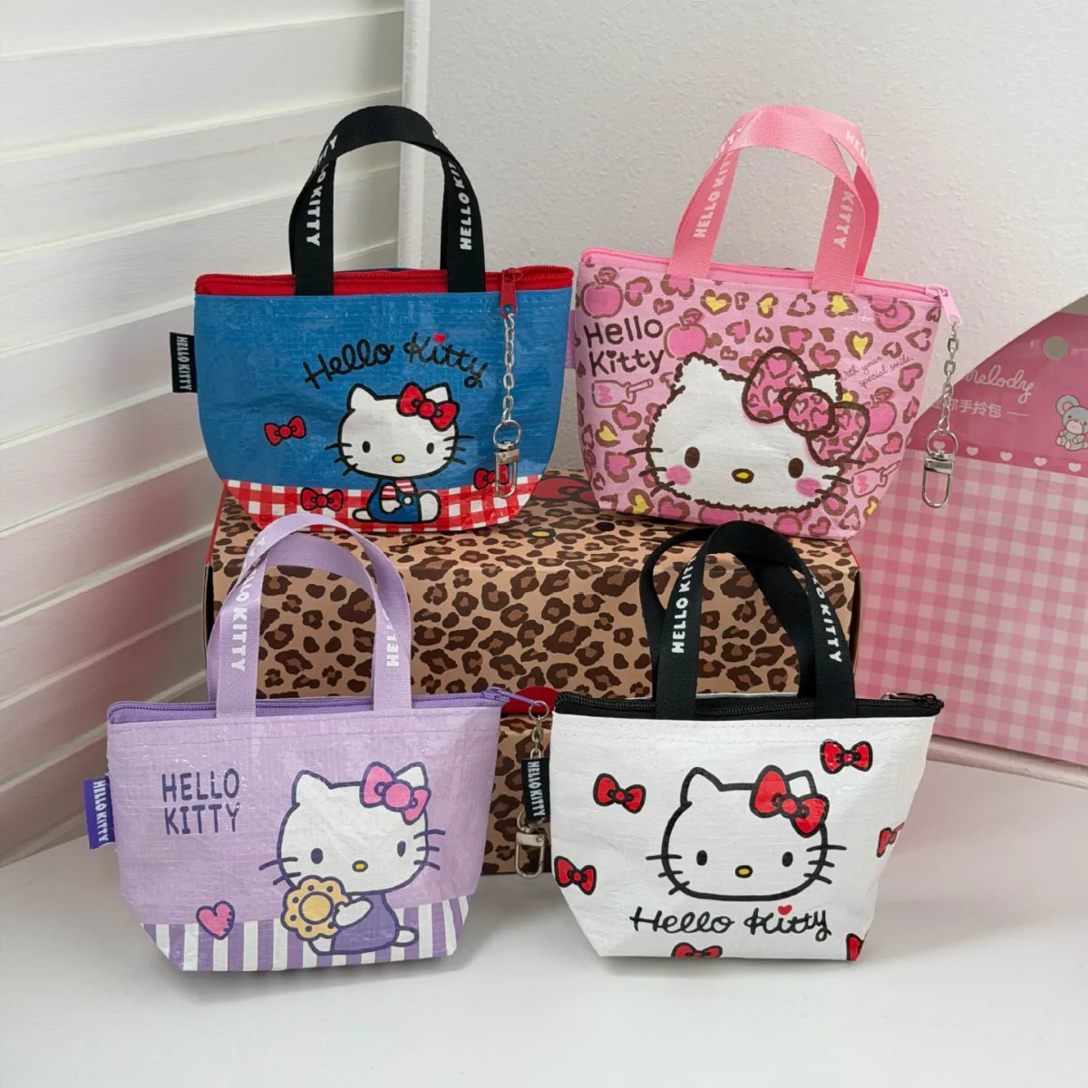 Фото Мини-сумка Sanrio Kuromi, легкая тканая сумка-тоут, портативный кошелек для монет, брелок для ключей, набор держателей для карт, милый мультяшный чехол, подарок для женщин и девочек №2