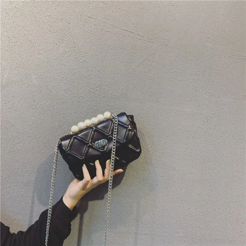 

Infinite Charm Diamond Pattern Pearl Chain Bags for Ladies 2022 New Fashion All-match One-shoulder Messenger Underarm Bag Gg Cc