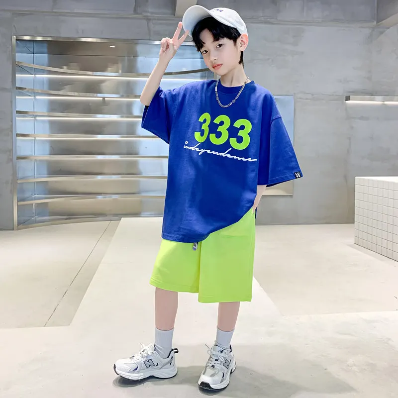 

Футболка и шорты для мальчиков, с круглым вырезом