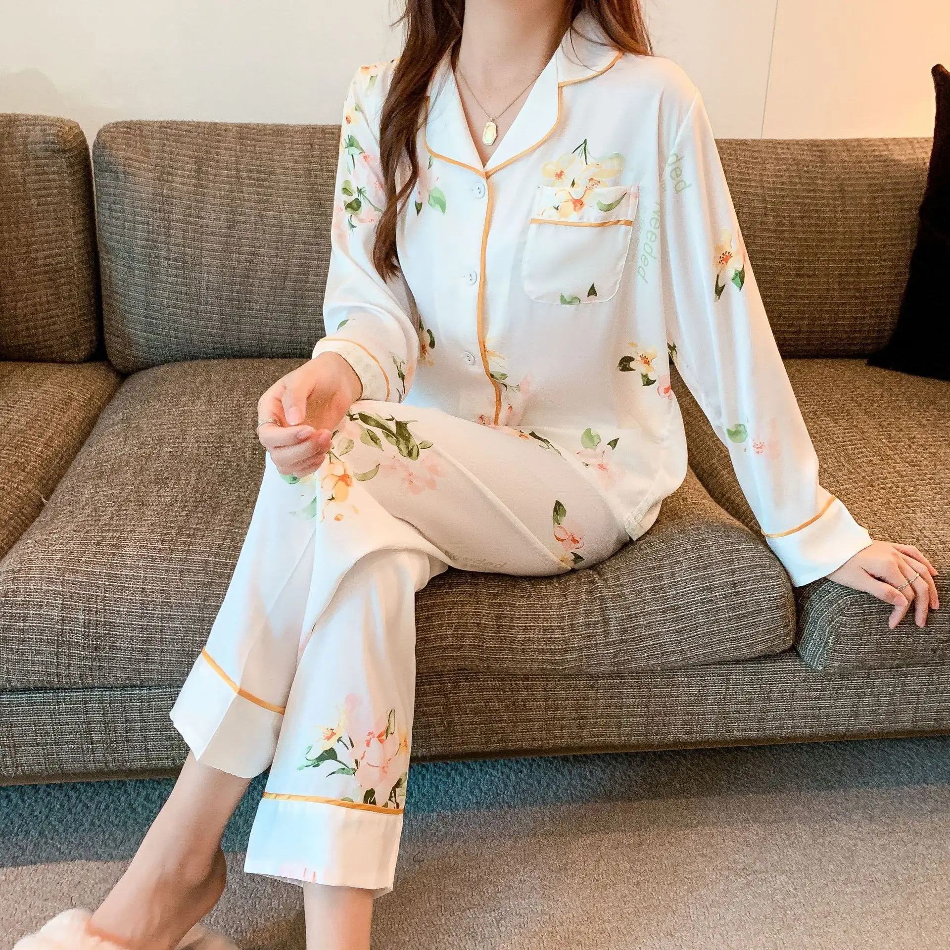 Pajamas Ladies Long Sleeve Ice Silk New Small Fresh Simulation Silk Homewear women pajamas