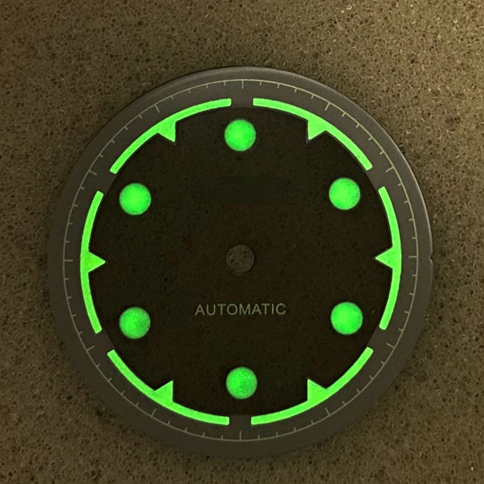 S Retrofitting SKX Rubber Faced Transparent Dial with Green Glow 28.5mm Watch Dial Is Suitable for Installing NH35 36 Movement