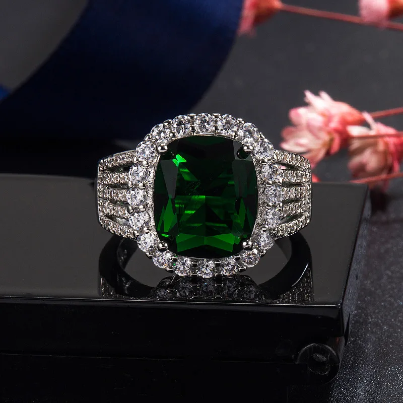 

5 Carats Big Green Crystal Emerald Gemstones Diamonds Rings for Women Jewelry Bijoux Trendy Ladies Party Ornaments Hot
