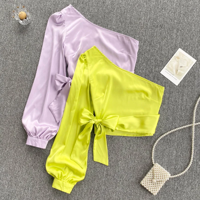 

Korean Fashion Crop Tops Woman Long Sleeve Top Women Blouses Femme Shirt Off Shoulder Blusa Feminina