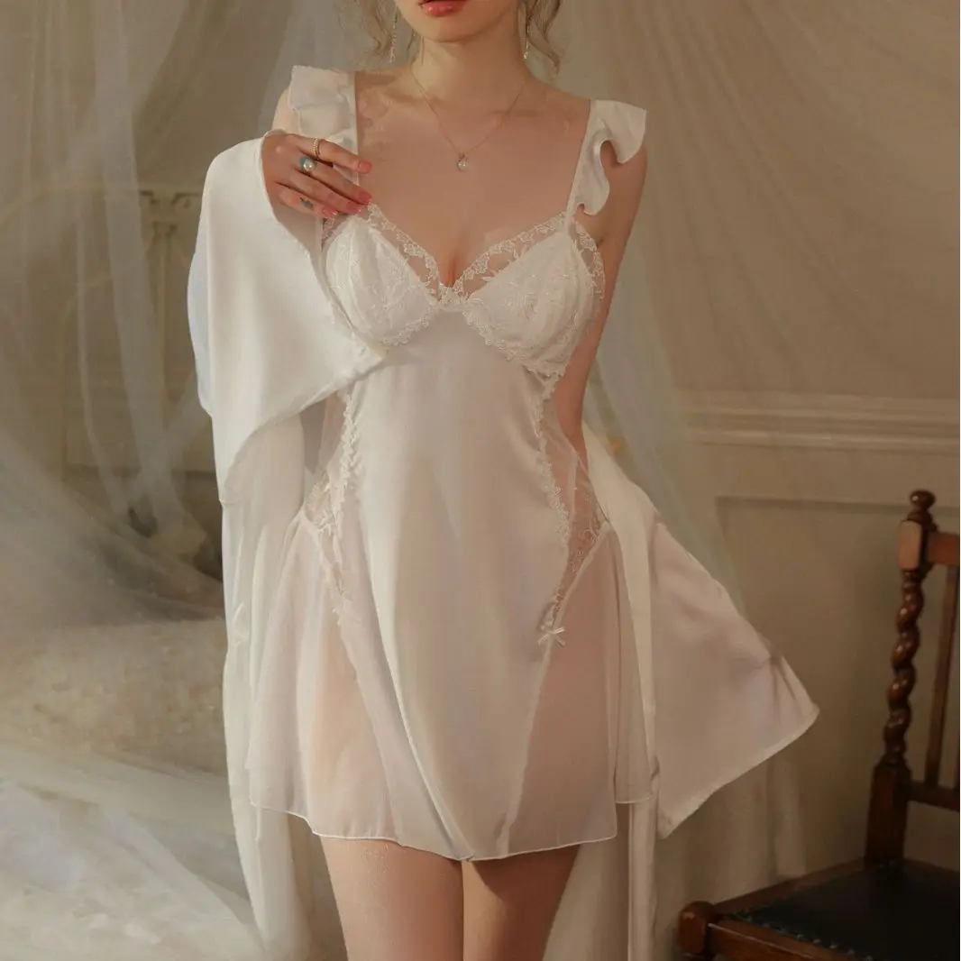 Пикантная женская пижама из ледяного шелка модель со съемным корсетом и