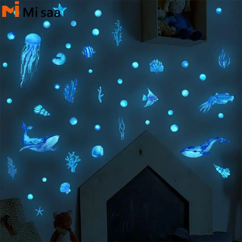 

Настенная Наклейка ярких цветов, эффект "ночник", простой в использовании уникальный дизайн, идеально Украшенные Подводные тематические декоративные наклейки