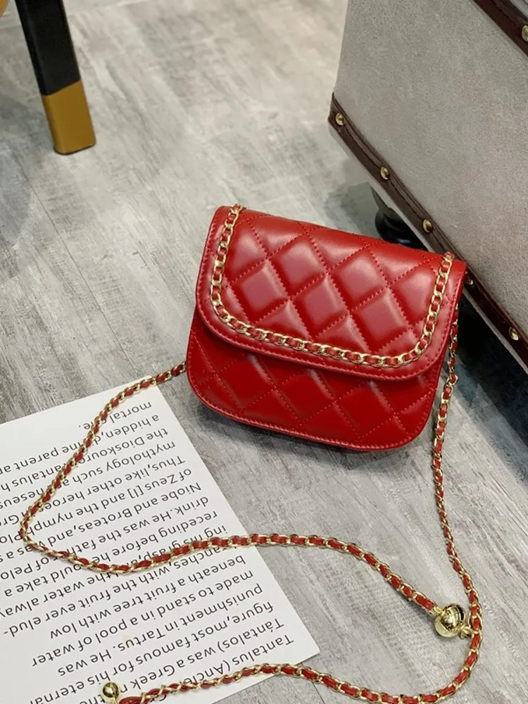 

Women Vintage Diamond Lattice Small Shoulder Bag Flap Ladies Chain Crossbody Bag High Quality Leather Mini Sling Bag White Color