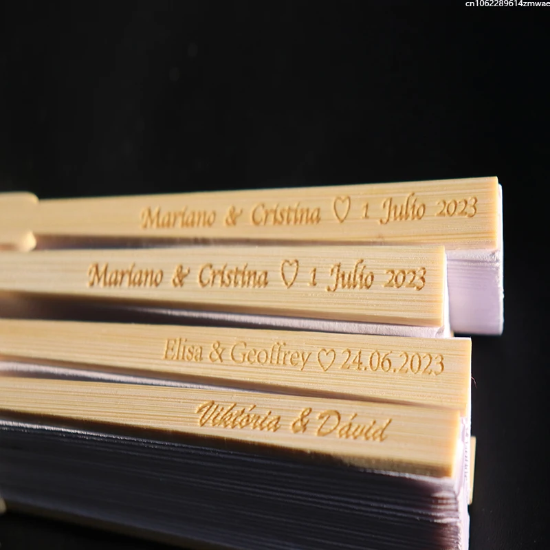 

Персонализированный свадебный веер