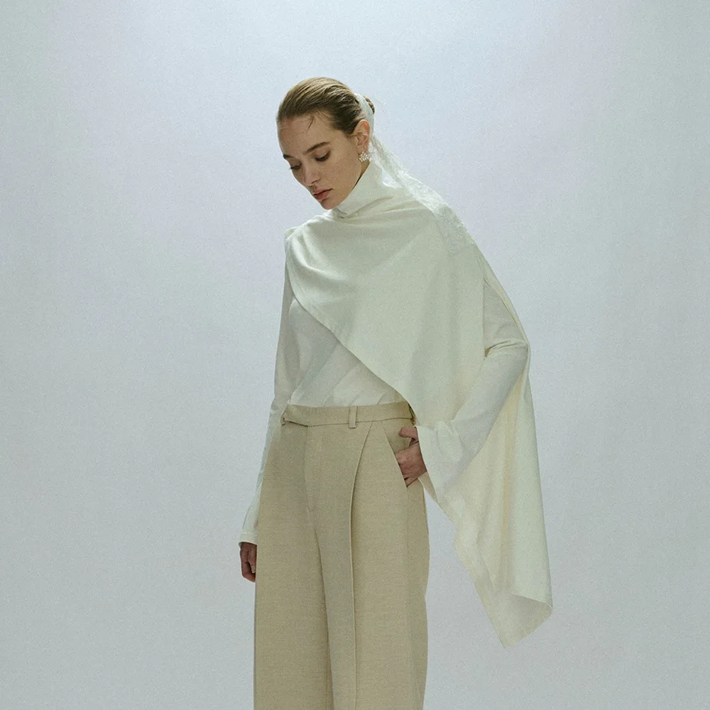 

Женская футболка с длинным рукавом VC, новинка осень и зима 2023, повседневный комплект из двух предметов с расклешенными рукавами, высоким воротником и шалью