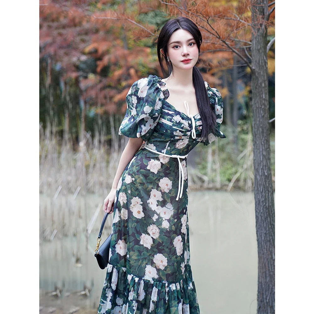 

2022 summer French romantic resort style print temperament bubble sleeve beautiful dresses women