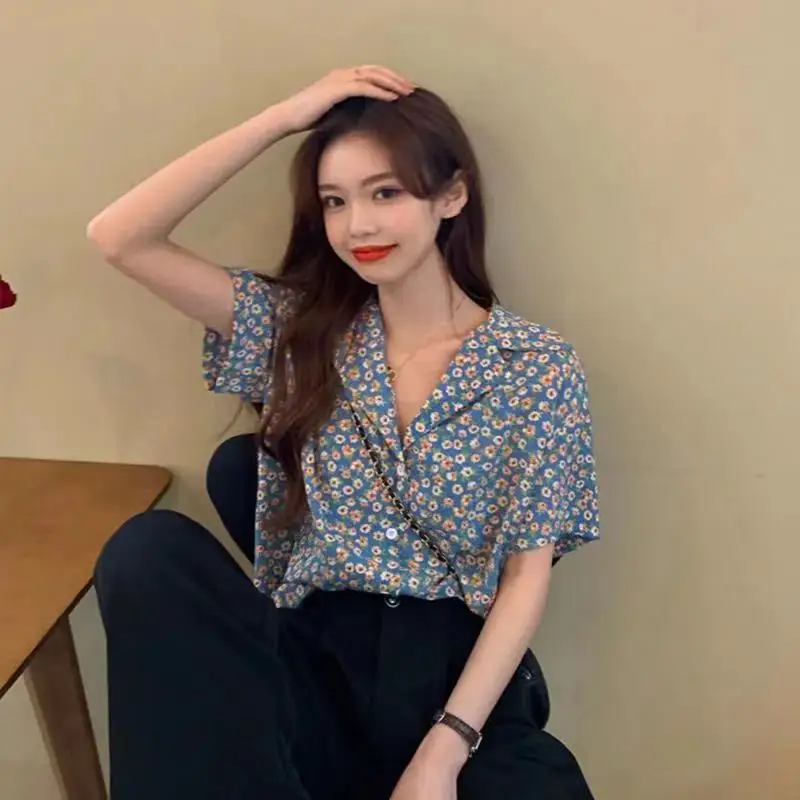 

4 Sizes S-xl Casual Loose All Match Basic Chic Vintage Short Korean Fashion Streetwear Outwear Women Top Shirts