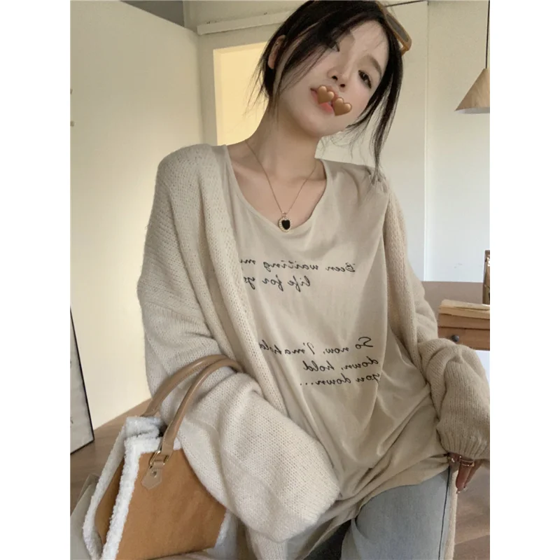 

Deeptown Korean Style Letter Khaki T-shirts Women Hippie Vintage Oversize Long Sleeve Top Female Kpop Basic Harajuku Fashion Tee