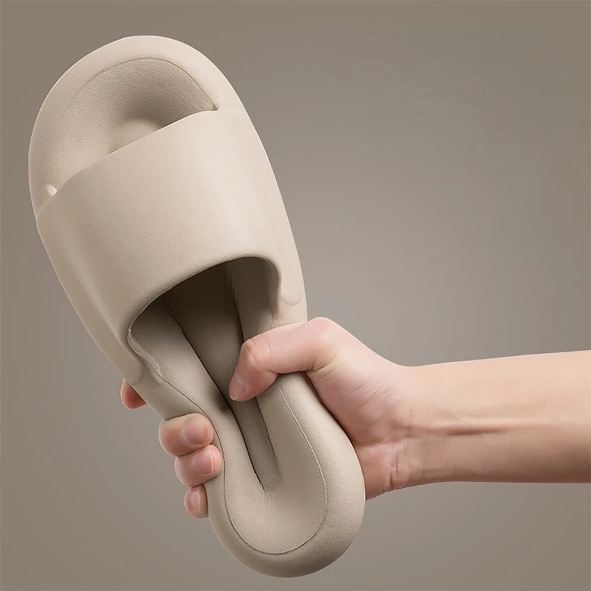 

New Cloud Soft EVA Slippers Couple Home Outdoor Slipper Summer Beach Unisex Bedroom Shoes Ladies Flip Flops Thick Bottom Sandals