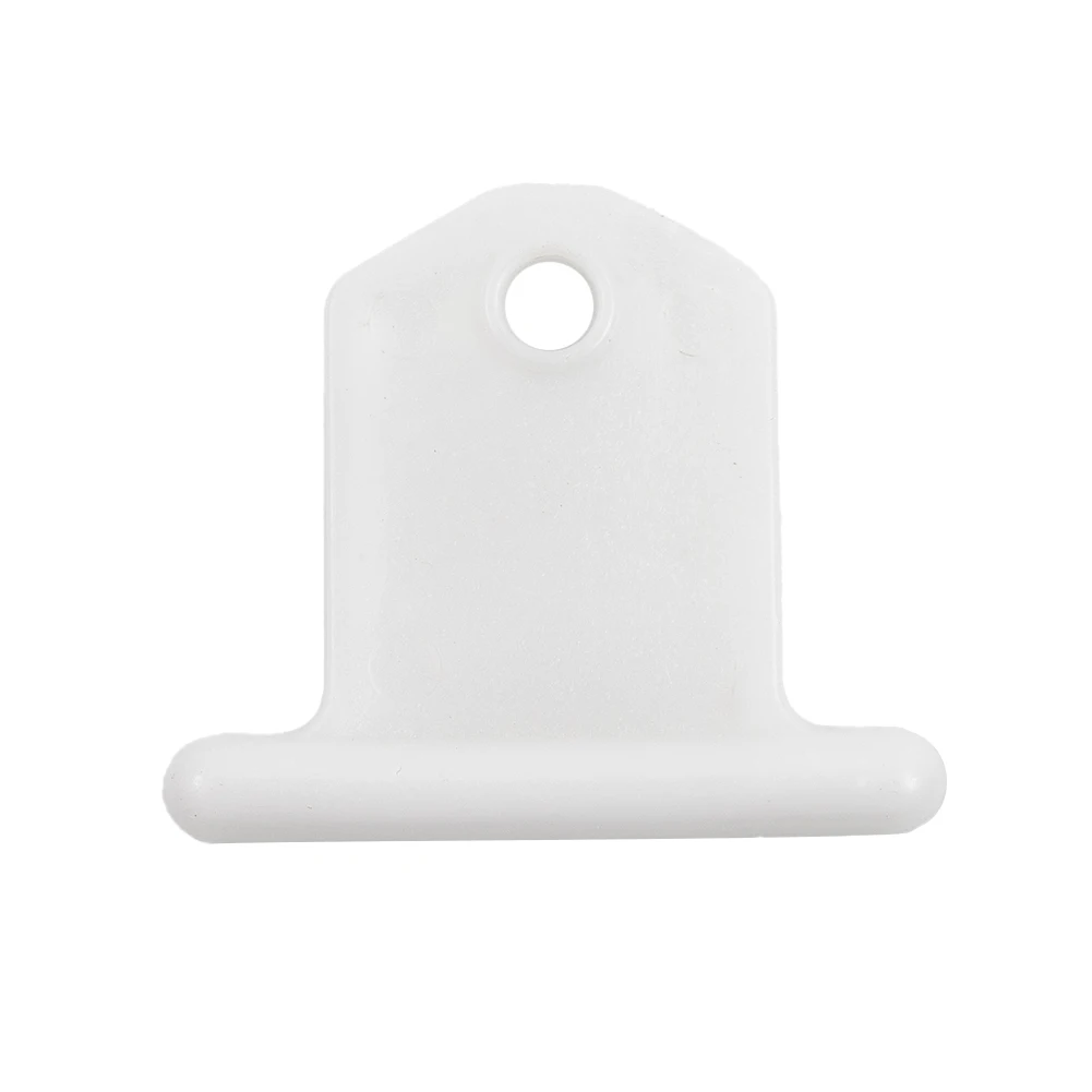 

8PCS 4 X 3.7cm Camping Awning Hooks Clips RV Tent Hangers Light Hangers For Caravan Camper Car Accessories