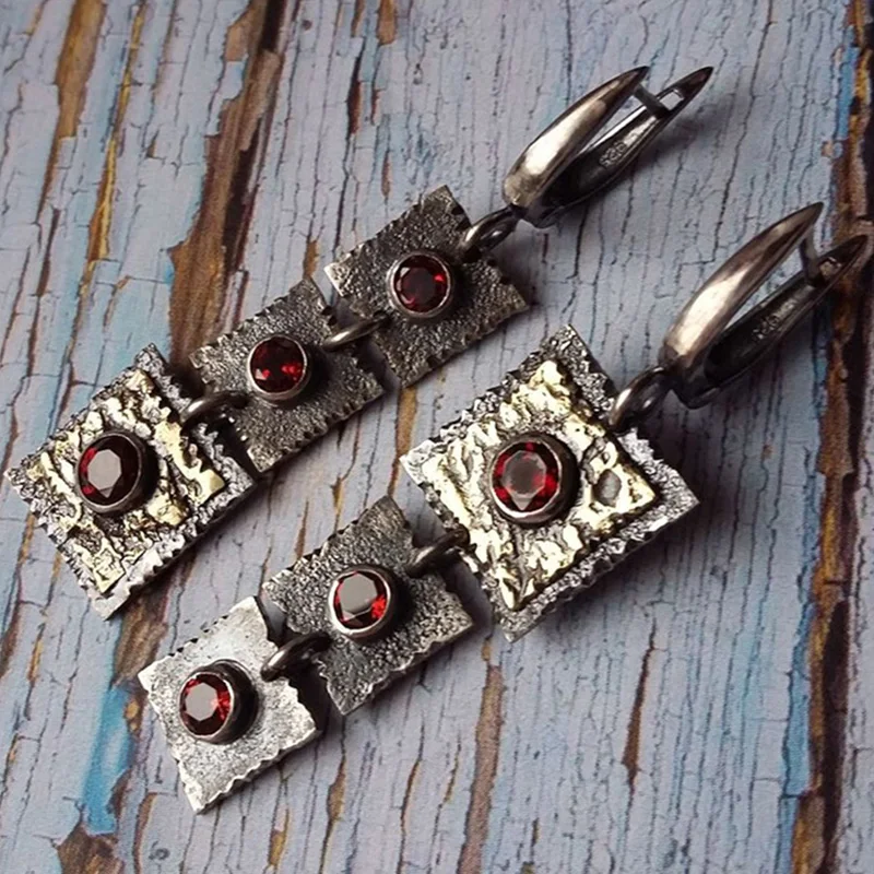 

Retro Boho Crystal Square Dangle Earrings Geometric Ancient Gold Color Red Stone Party Drop Earrings for Women Jewelry Gifts