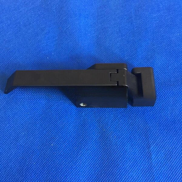 Дверная пряжка FI240 135010835 CUT20P