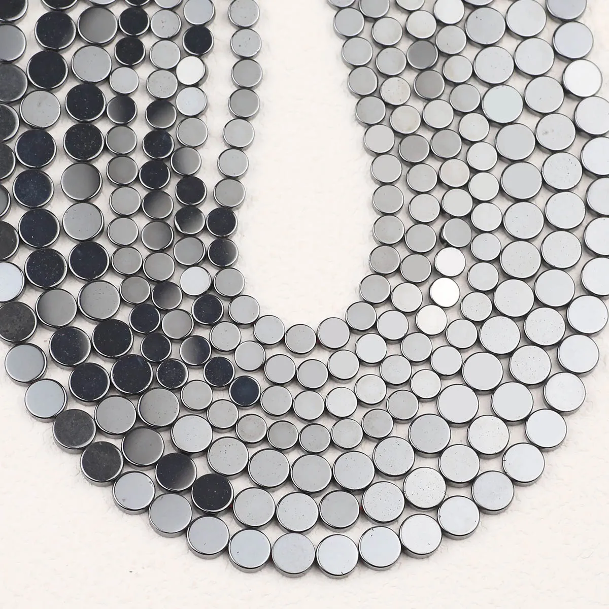 Плоские круглые бусины-сапсеры из гематита черного цвета 6/8 мм для изготовления