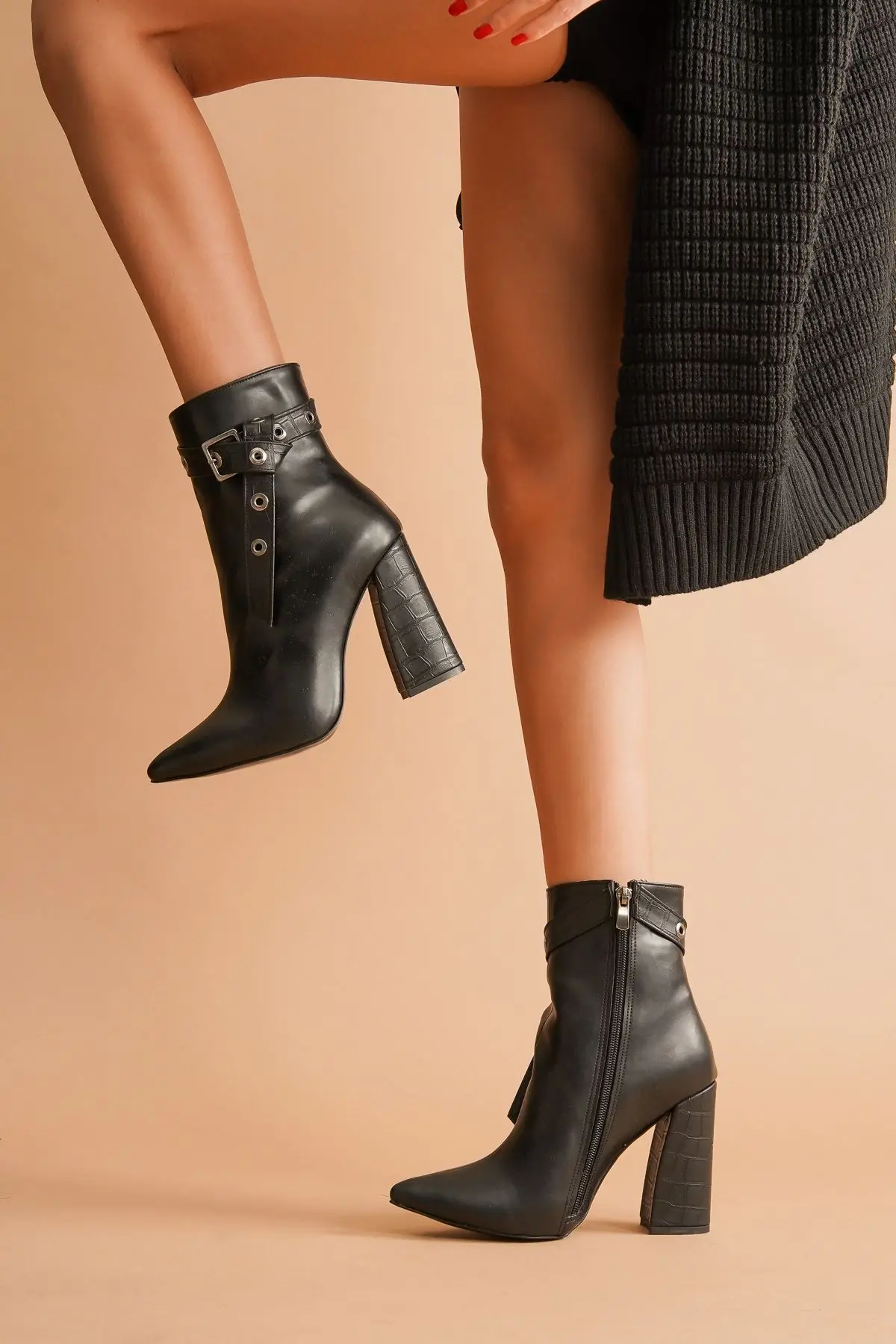

Women's Fashion Handmade Special Leather Heels Boots