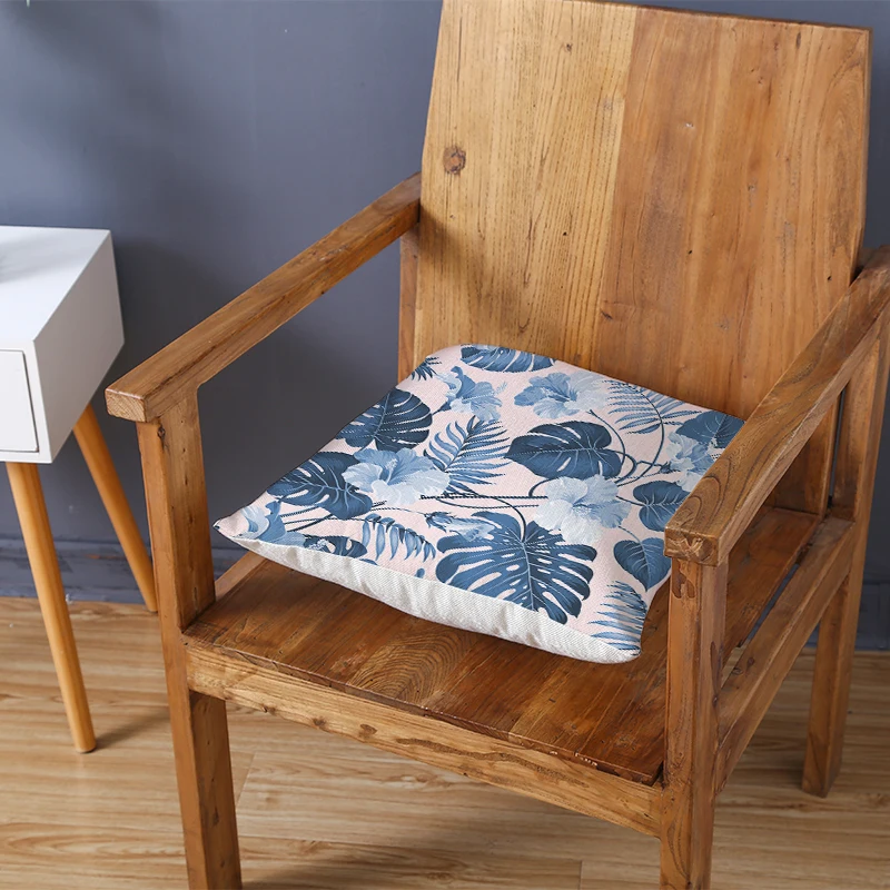 Рисунок 5 - Весенний чехол для подушки в скандинавском стиле