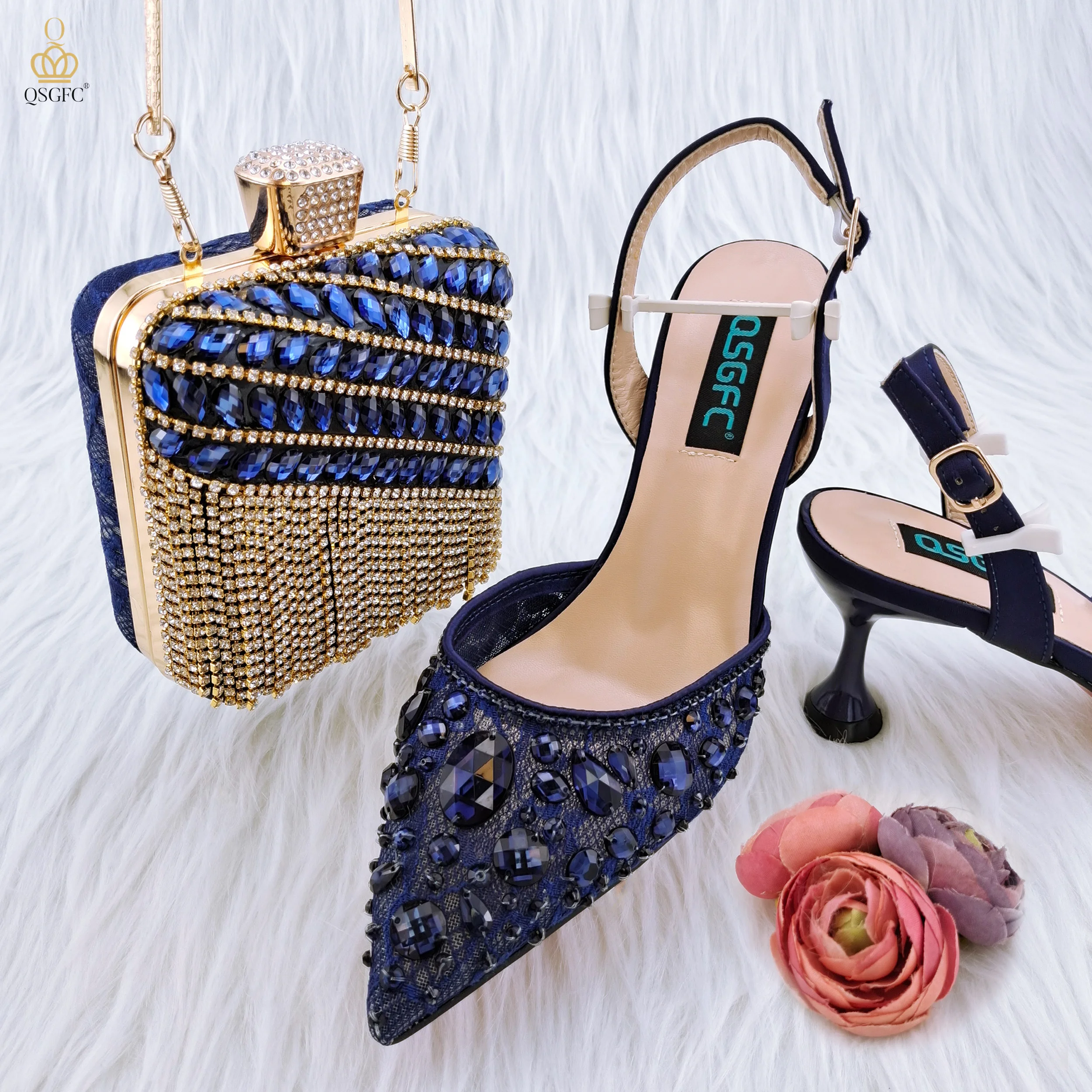 

QSGFC 2023 Italian Design African Ladies Party Shoes and Bag Nigerian Fashion Lace Mini Bags and Mid Heel Pointed Shoes