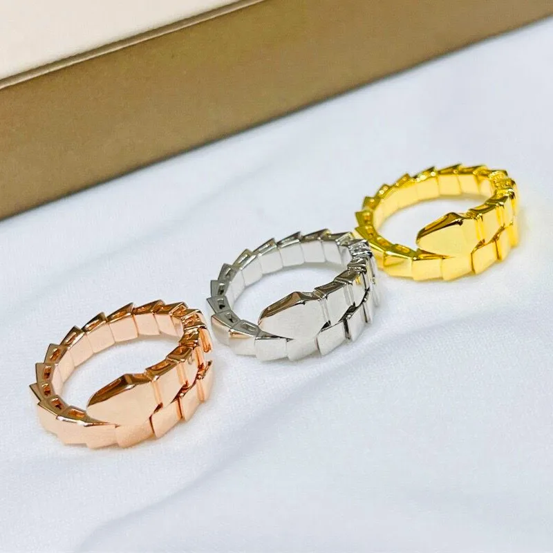 

Hot Selling Classic 925 Sterling Silver Naked Snake Bone Ring Women's Personality Simple Fashion Brand Exquisite Jewelry