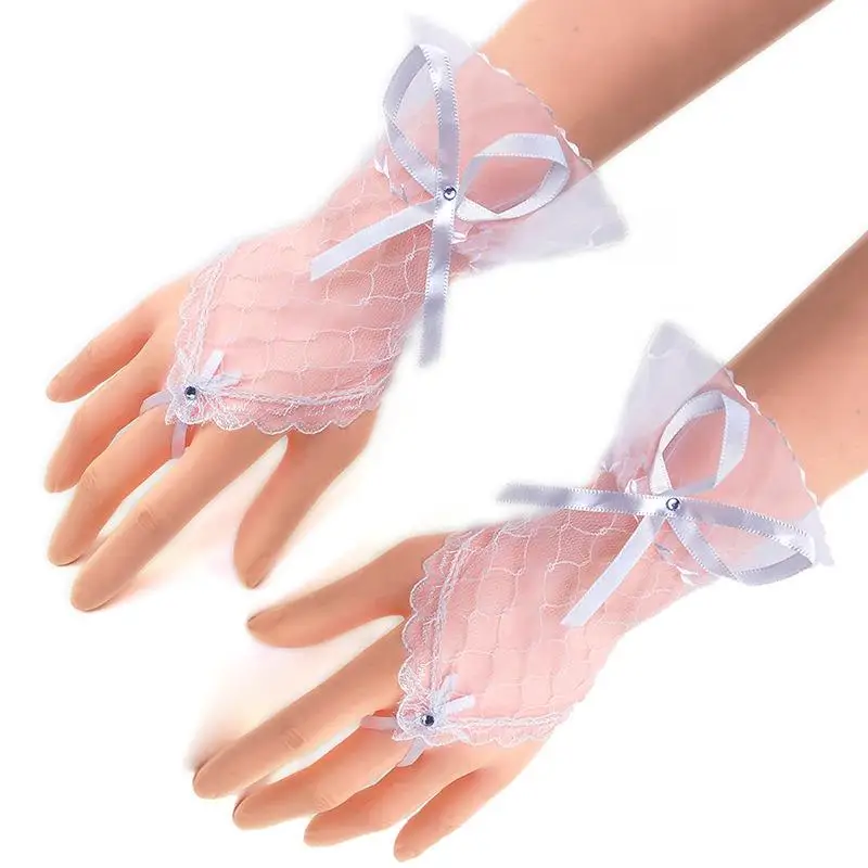 

Cheap Ivory Lace Mittens Short Wedding Party Bridal Gloves Fingerless Wedding Accessories Mariage High Quality