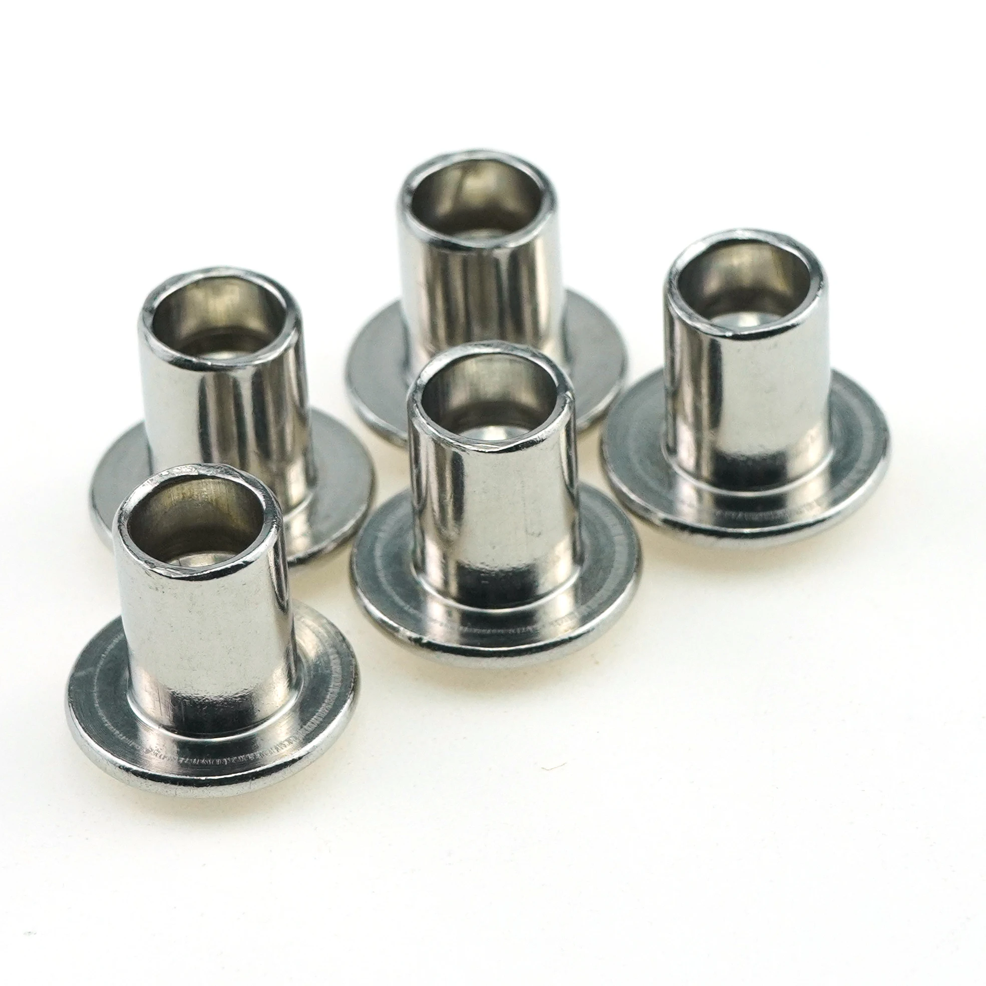 Полуполые трубчатые заклепки из нержавеющей стали GB873