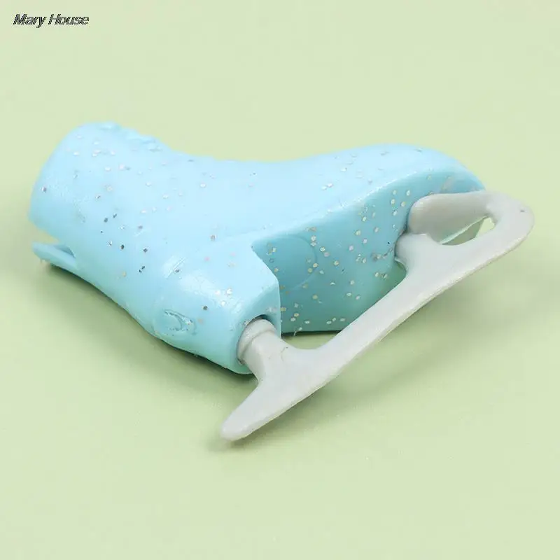 Рисунок 6 - 1 пара кукольных роликовых коньков