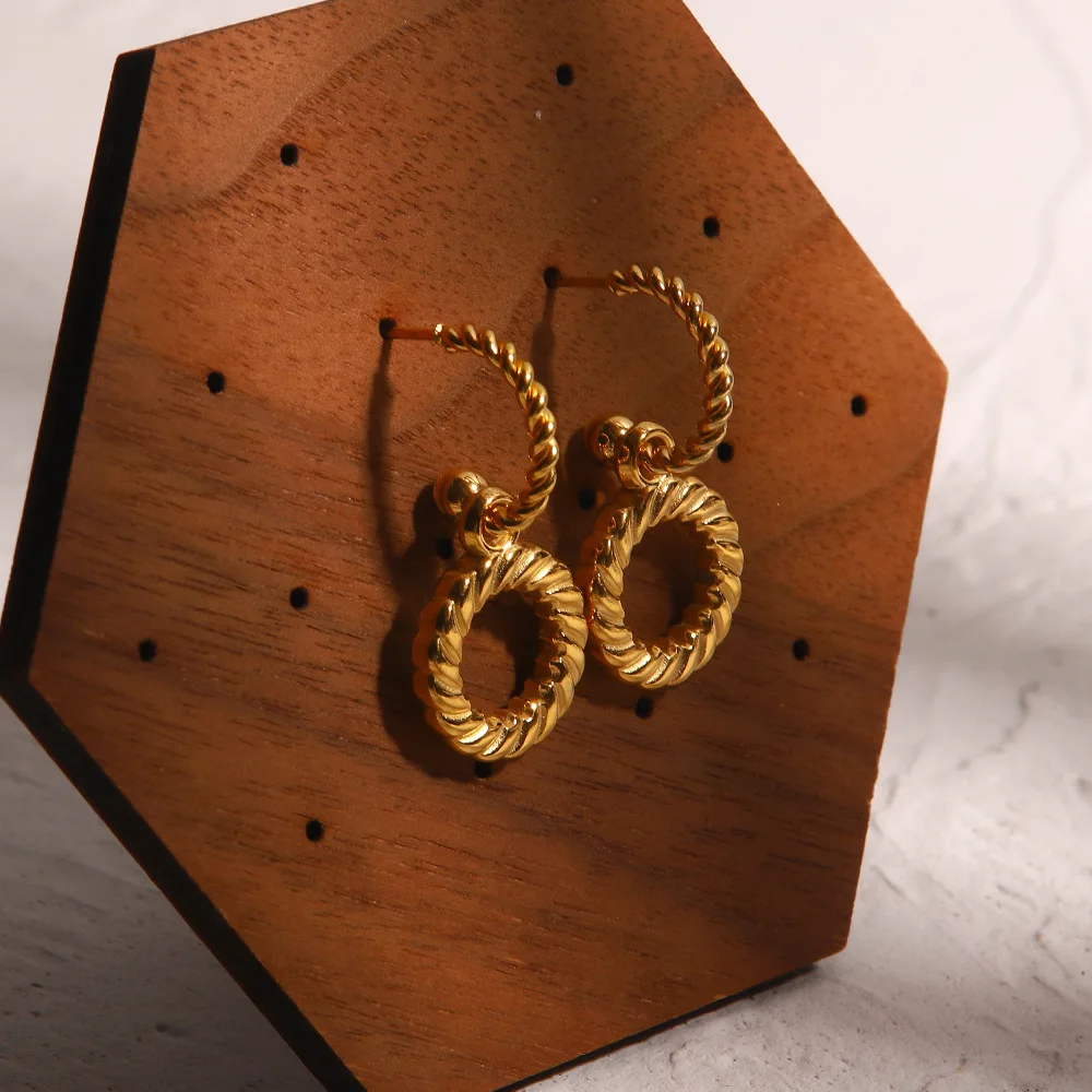 

Fashion Vintage Style 2022 Female Autumn Winter Niche Design Senior Fried Dough Twist Personality Hoop Earrings Women's Jewelry