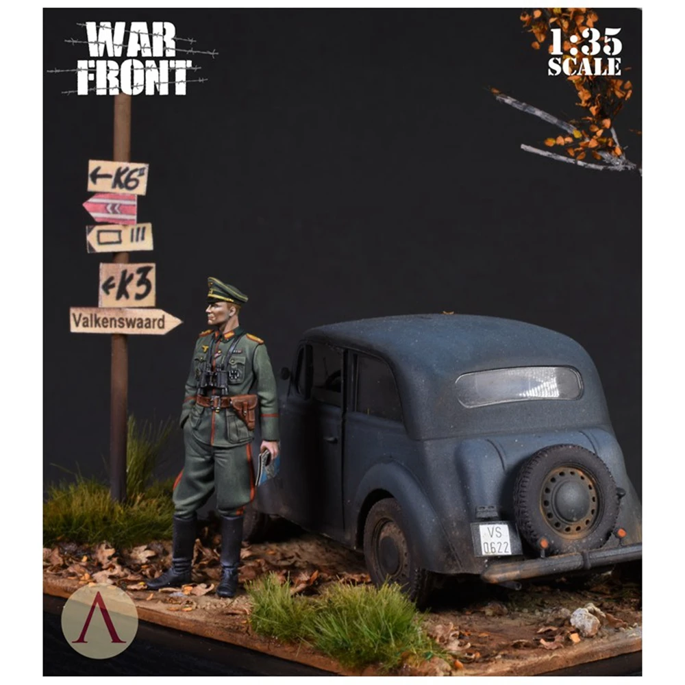 

1/35 resin kit Officer next to the car (only characters, excluding others)