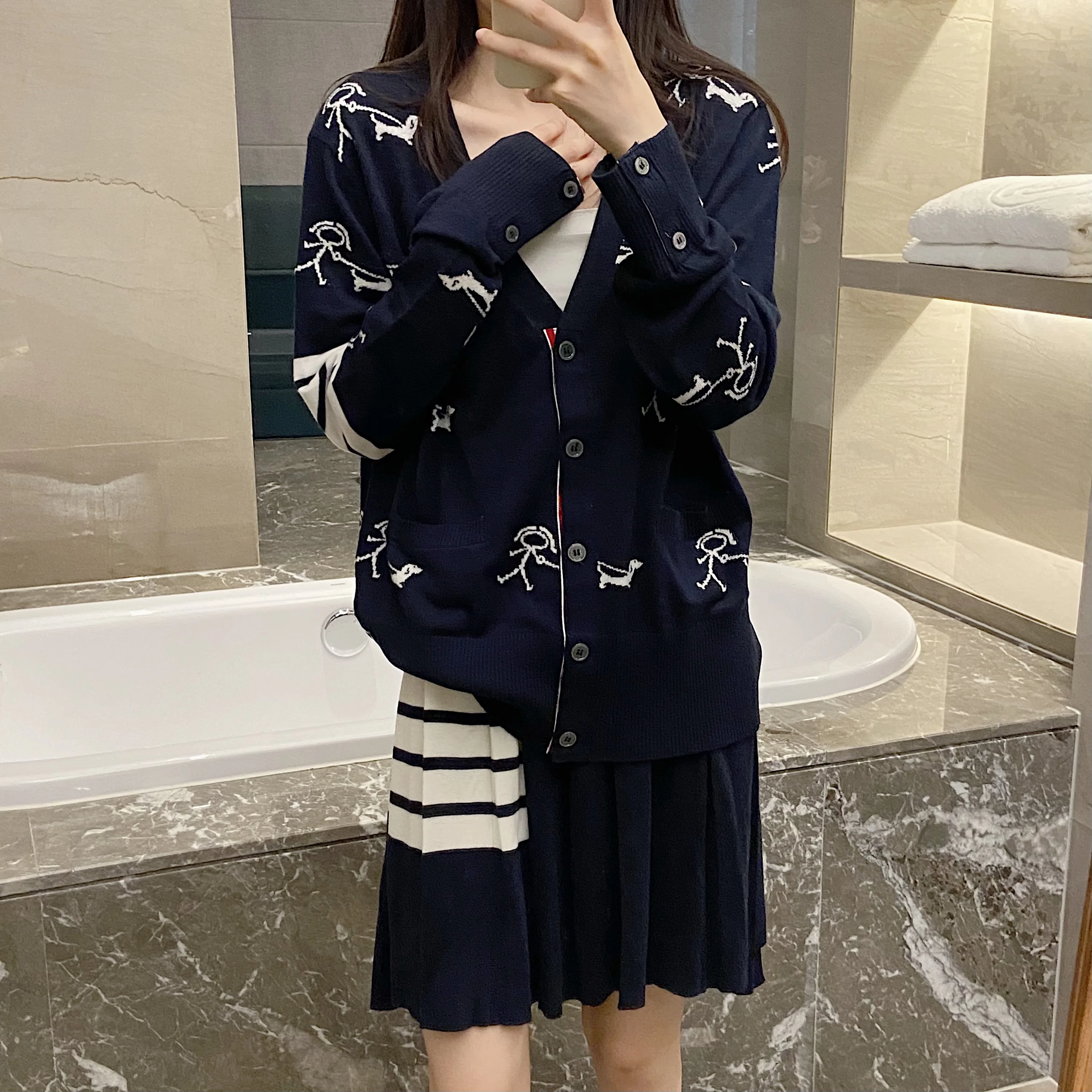 

Высококачественное модное женское свободное тонкое трикотажное пальто TB с изображением героев мультфильмов, злодеев, ходячих собак, вязаный кардиган