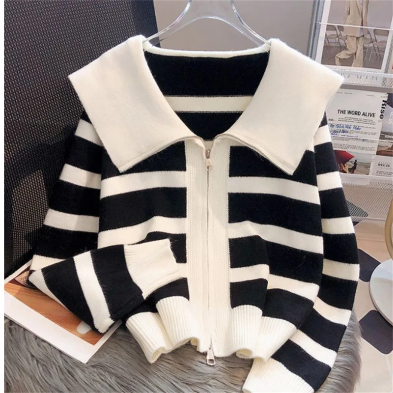 

College Style Doll Neck Knitted Sweater Cardigan Women's Autumn 2023 Zipper Stripe Long Sleeve Sweater Female Short Cardigan Top