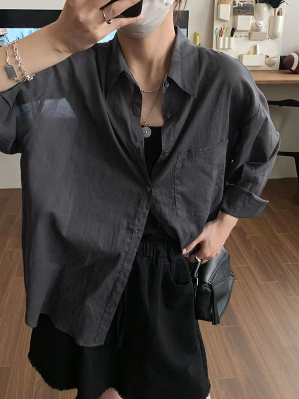 Корейская серия Темно-серые солнцезащитные рубашки Женская летняя рубашка 2024