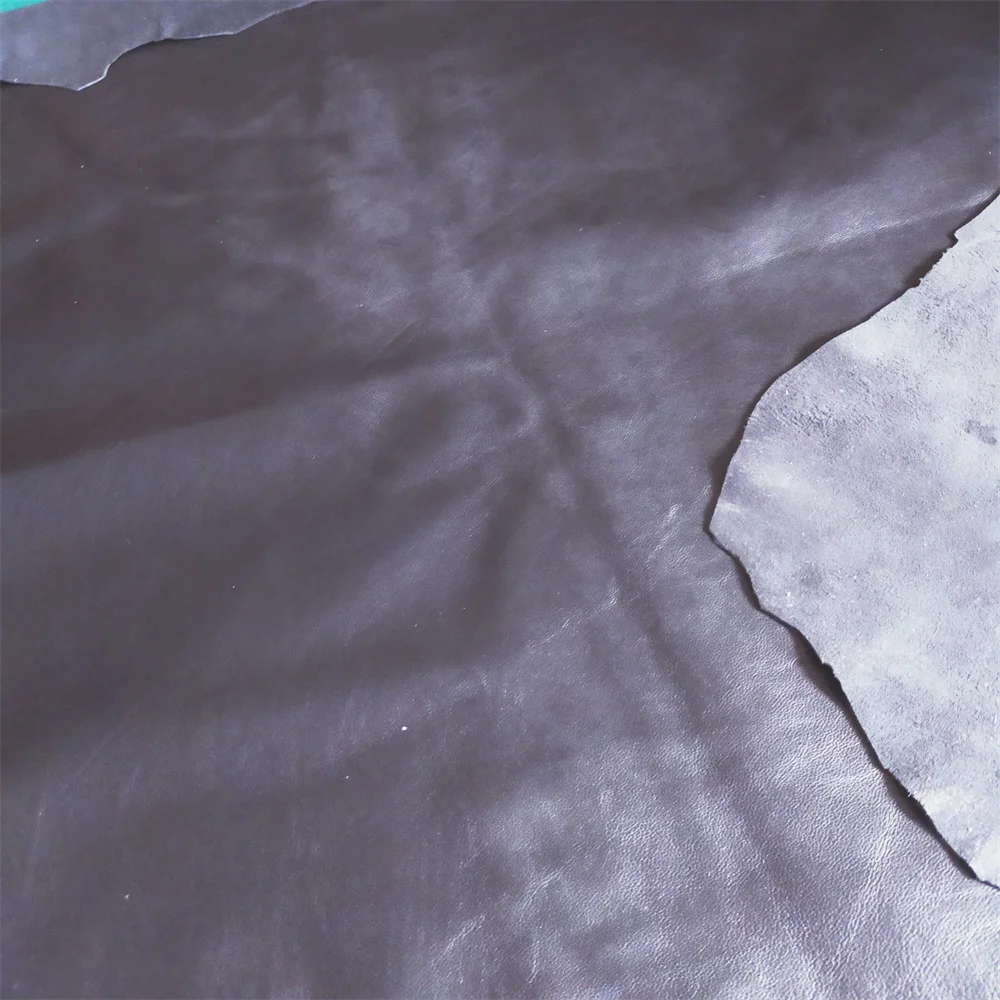 Мягкий черный материал из овечьей кожи