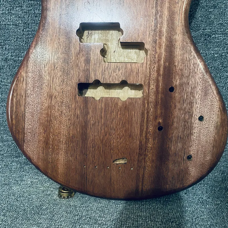 JB449 Полуфинизированный корпус электрического бас-гитара естественного цвета из