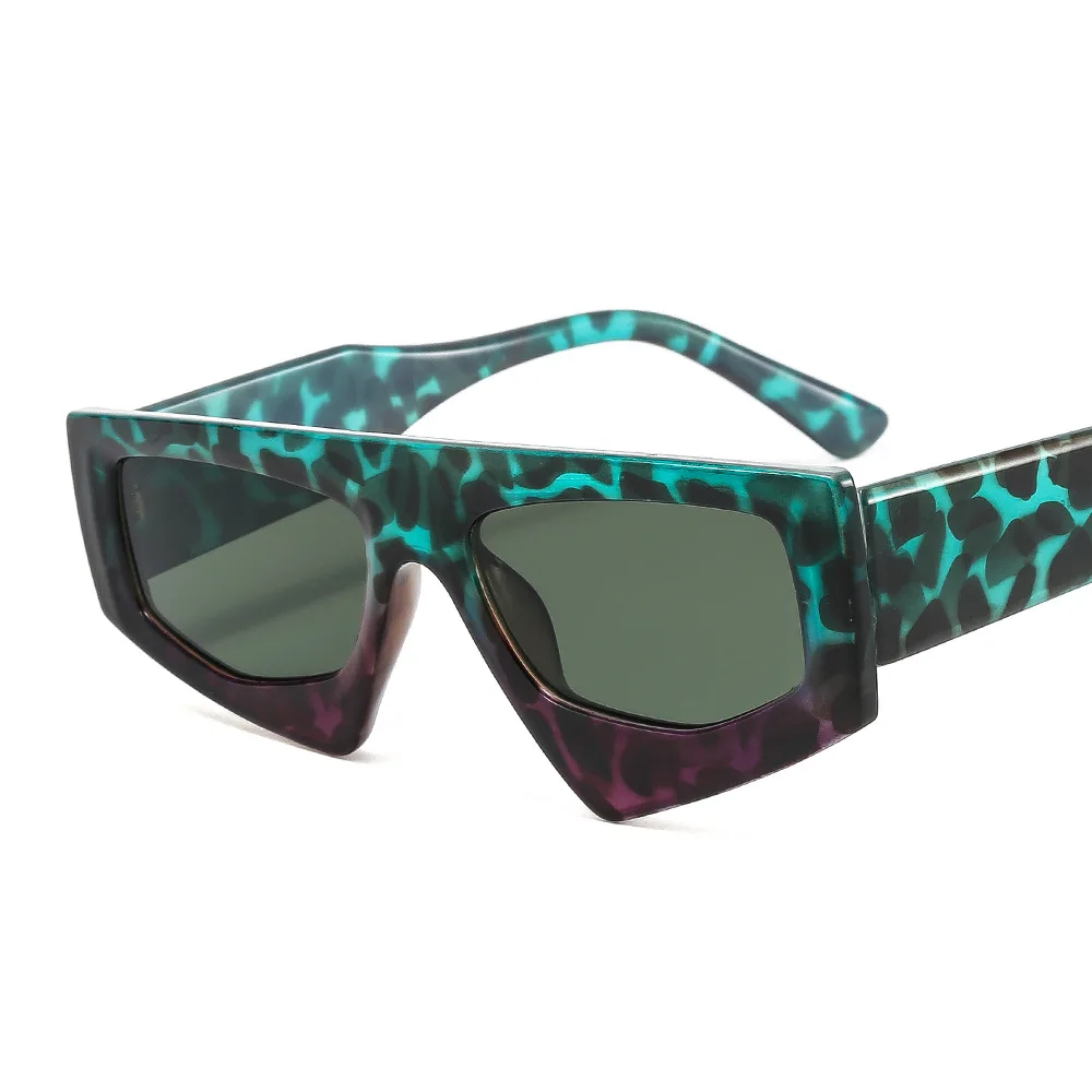 Нестандартные солнцезащитные очки модные большого размера женские с