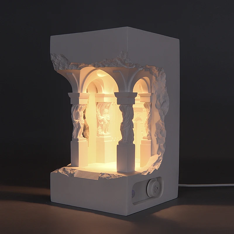 Прикроватная лампа