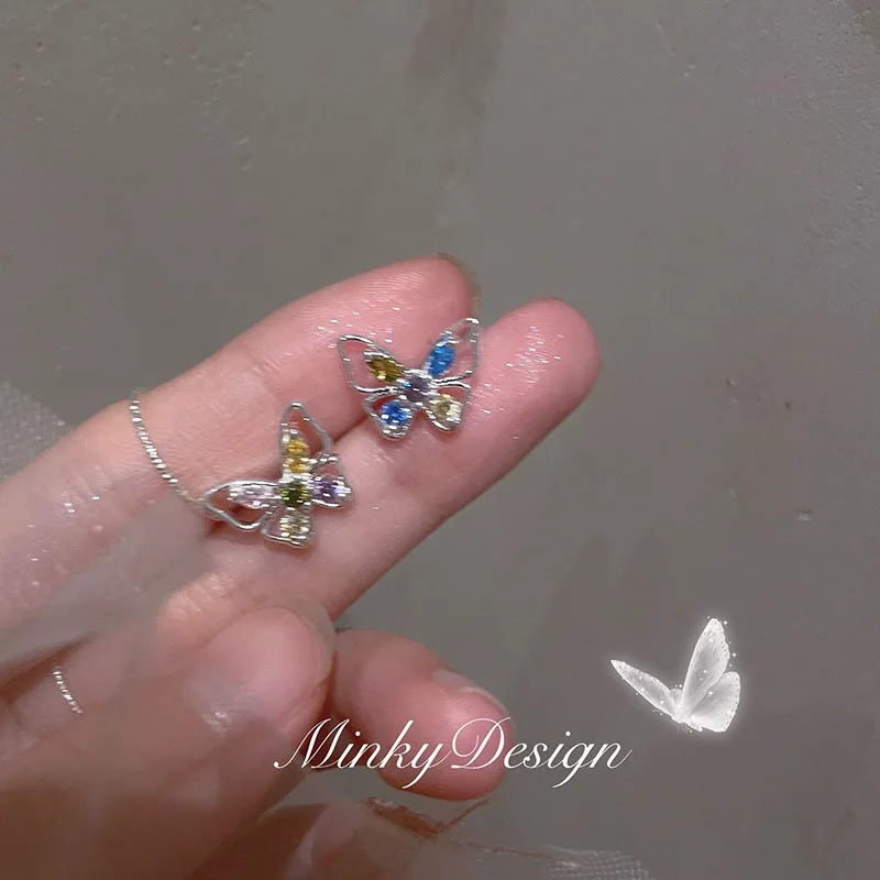 

New Fashion Colorful Butterfly Earrings Hidden Mosquito Coil Plate Ear Clips No Piercing Earrings for Women Girl Party Jewelry