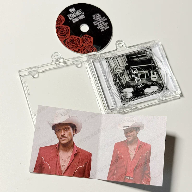 Фото Музыкальный брелок R&B Bruno Mars MINI CD NFC: воспроизведение песен из альбома The Romantic, брелок-подвеска для косплея, аксессуар для ожерелья №3