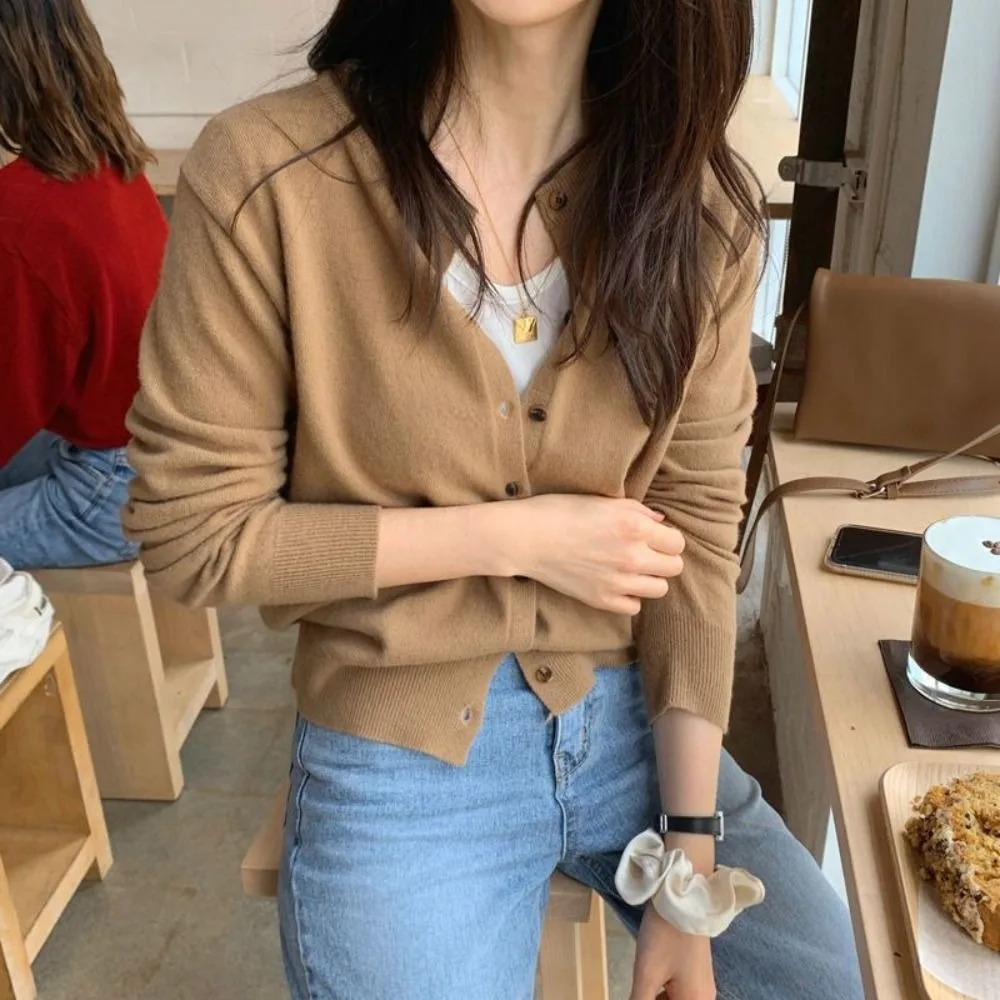 Модный вязаный кардиган в стиле Майяра на пуговицах короткий тонкий свитер