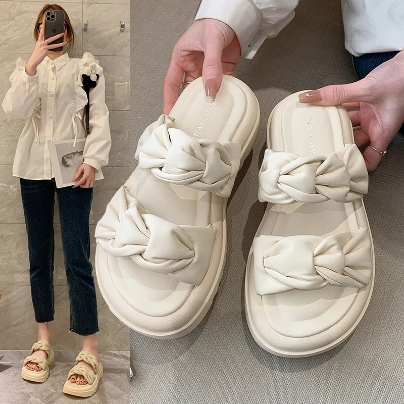 

Шлепанцы женские на платформе, роскошные дизайнерские сандалии из экокожи, на плоской резиновой подошве, простая обувь с перекрестной шнур...