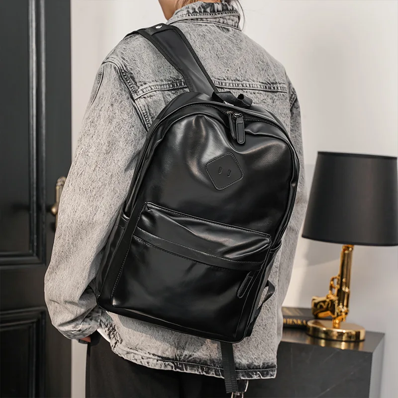 

35L Polyester Waterproof Backpack Multifunctional PU Bags for Fashion Men Softback with Soft Handle Durable Backpacks Supplier