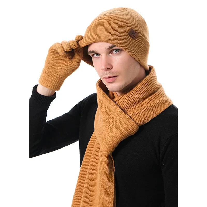 Рисунок 4 - Мужской и женский новый модный