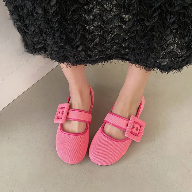 

2023 Spring Round Toe Flats Shoes Fashion Shallow Buckle Soft Sole Flat Shoes Ladies Casual Outdoor Mary Jane Shoe Womens Flats