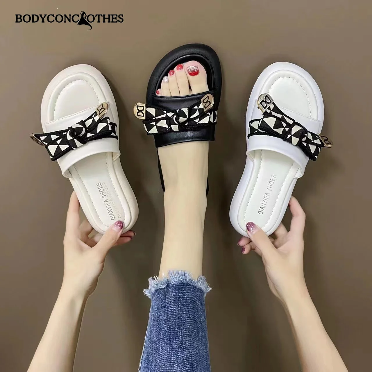 2022 Summer  New Brand Women Soft Sole Sandals Leisure Indoor Bathroom Anti-slip Beach Outdoor Slides Ladies Shoes Slippers