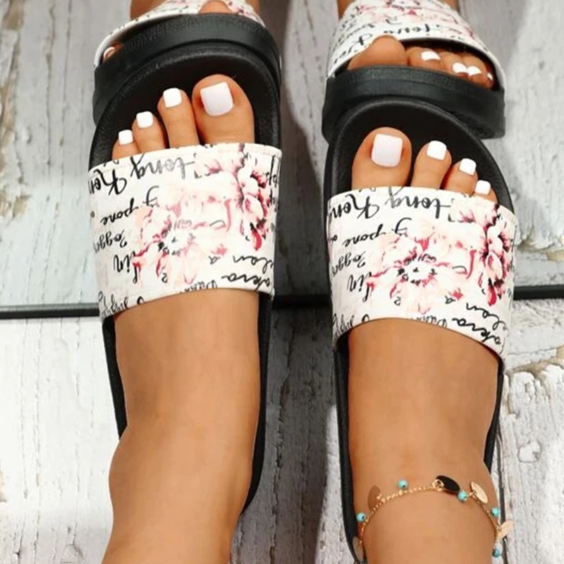 Women Slippers Floral Print Woman Sandals Flat Bottom Non-slip Outdoor Beach Soft Cozy Fashion Slidea Summer New Shoes Female